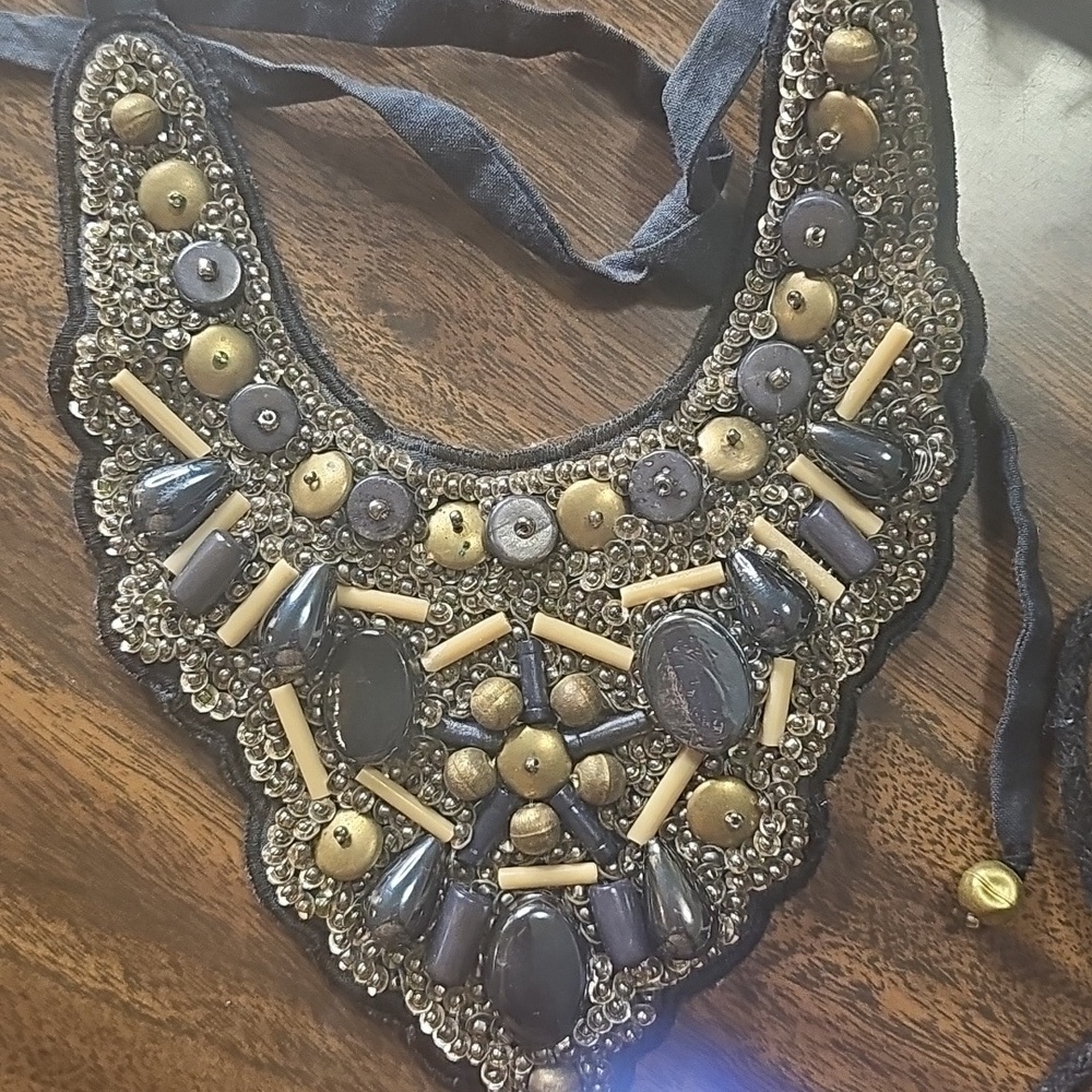 Cloth And Vead Bib Neckalce
